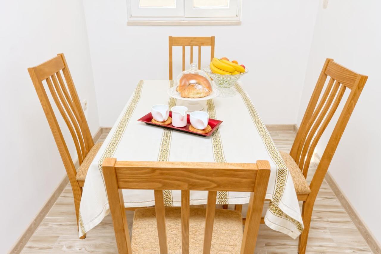 Apartman More&Maslina Drašnice Eksteriør billede