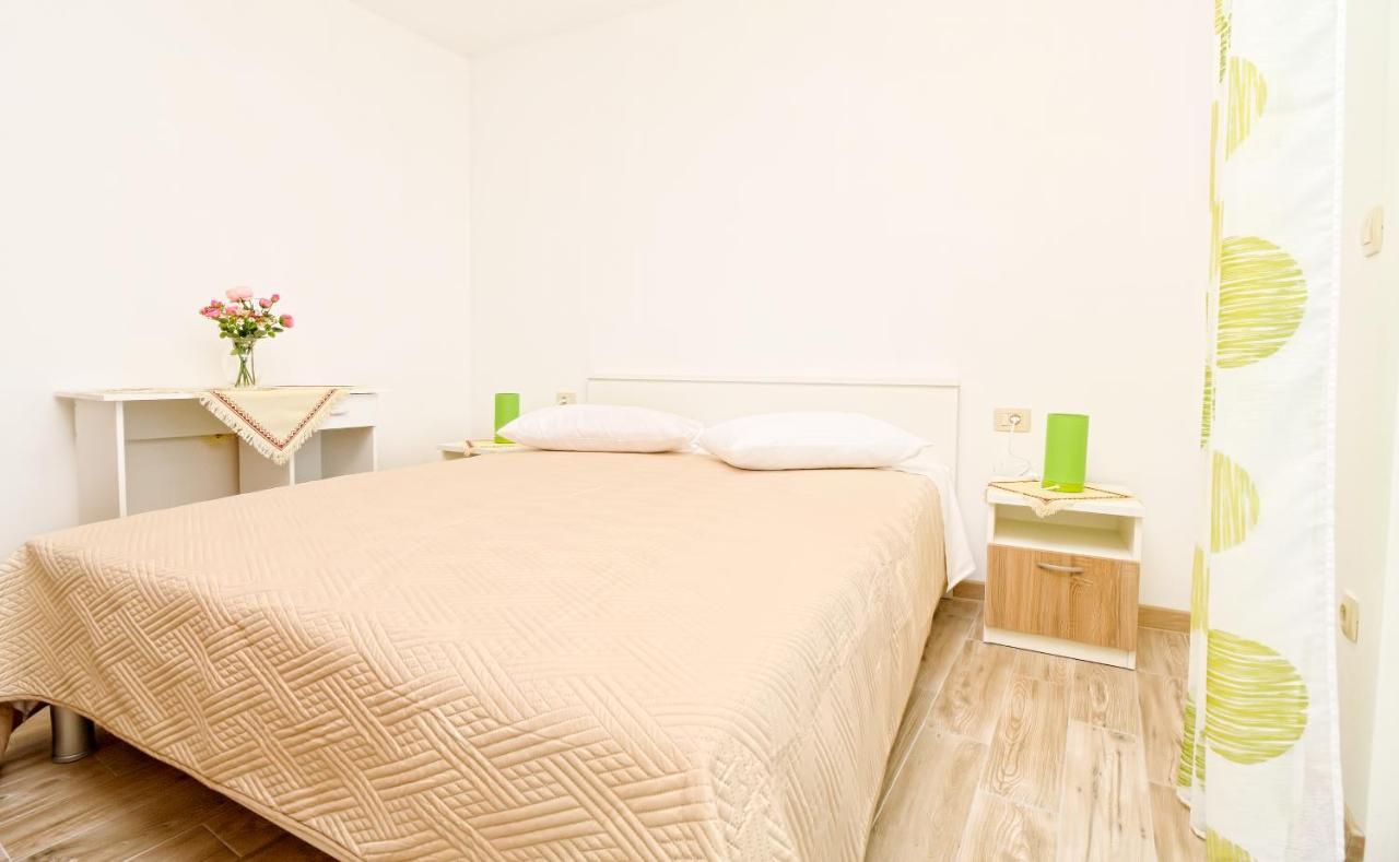 Apartman More&Maslina Drašnice Eksteriør billede